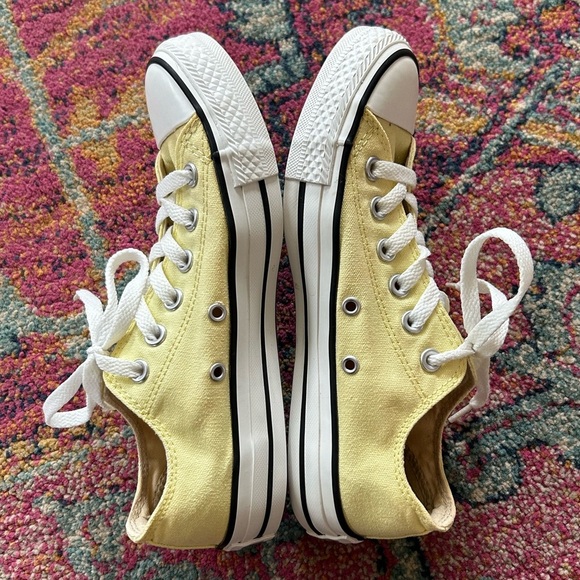 Converse | Unisex Light Yellow Low-Top Lace Up Classic All Star Sneakers, M5 W8 - Picture 7 of 16